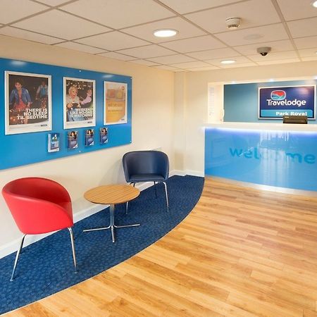 Travelodge London Park Royal Exterior foto