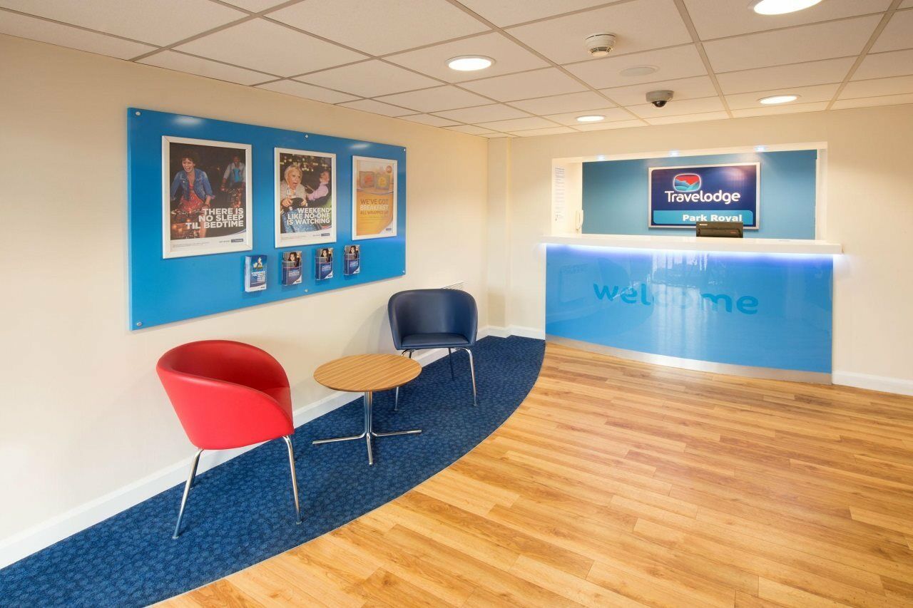 Travelodge London Park Royal Exterior foto