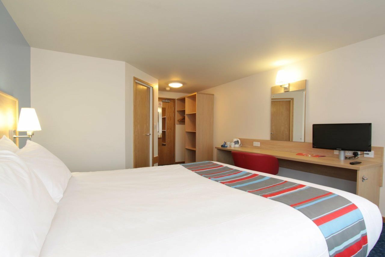 Travelodge London Park Royal Exterior foto