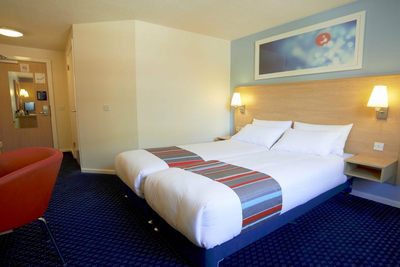 Travelodge London Park Royal Exterior foto